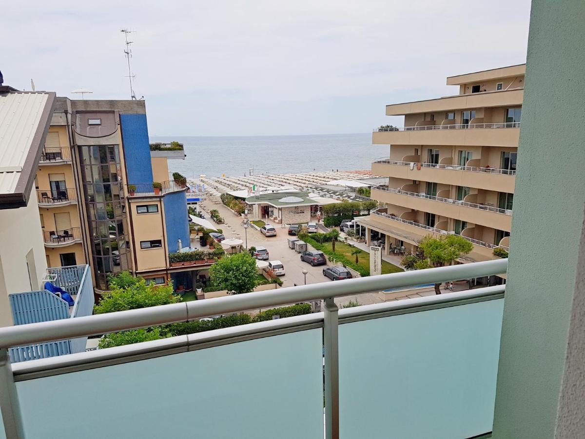 Sorriso Milano Marittima